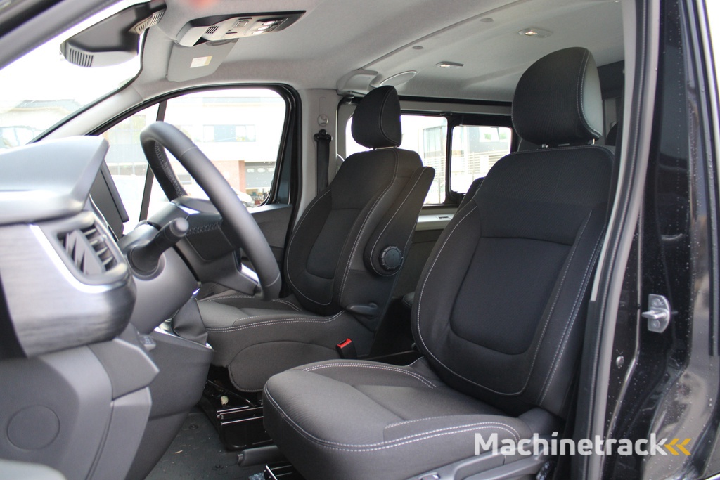 Renault Trafic 2.0 Blue dCi 170pk T29 L2H1 Extra DC - 2x Schuifdeur - Carplay - LED - Blind Spot - Navigatie - Camera - Trekhaak - Stoelverwarming - Rijklaar