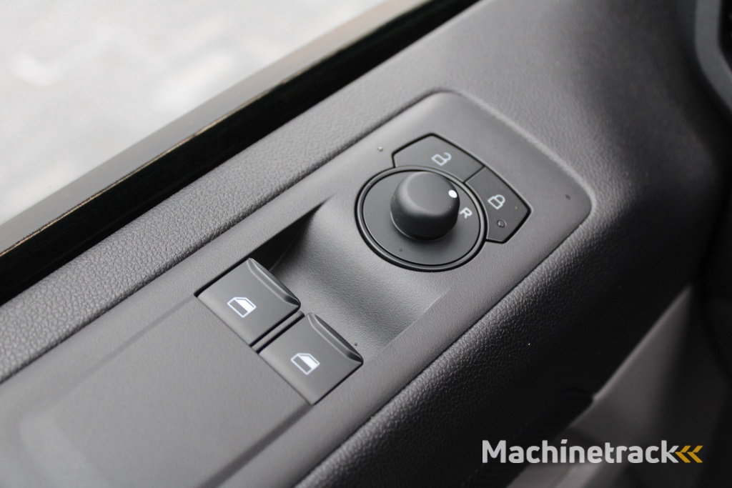 Ford Transit Custom 320 2.0 TDCI L2H1 Trend 170pk - 4x4 AWD - 18'' - Spoiler pack - 2x Schuifdeur - Adaptive Cruise  - Blind spot - Stoelverwarming - All In - Rijklaar