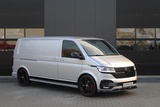 Minituur van Volkswagen Transporter 2.0 TDI L2H1 28 Bulli 150pk - 20 Inch - Camera - Trekhaak - Leder - ACC - LED - Rijklaar