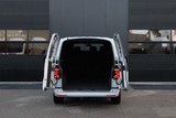 Minituur van Volkswagen Transporter 2.0 TDI L2H1 28 Bulli 150pk - 20 Inch - Camera - Trekhaak - Leder - ACC - LED - Rijklaar