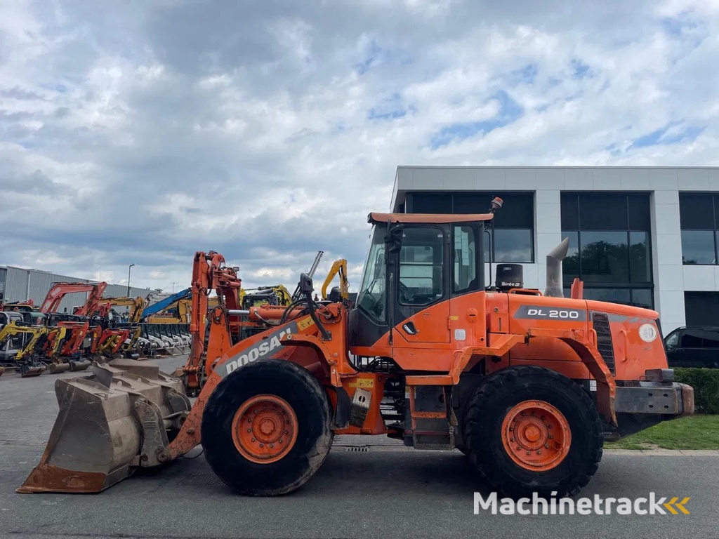 Doosan DL200-3 | A/C