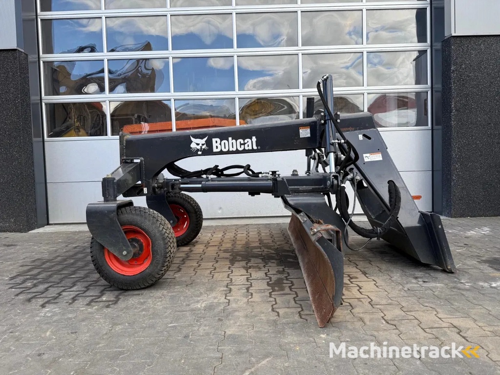 Bobcat Grader 108