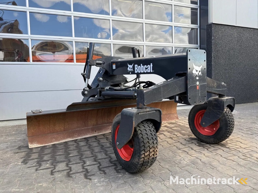 Bobcat Grader 108
