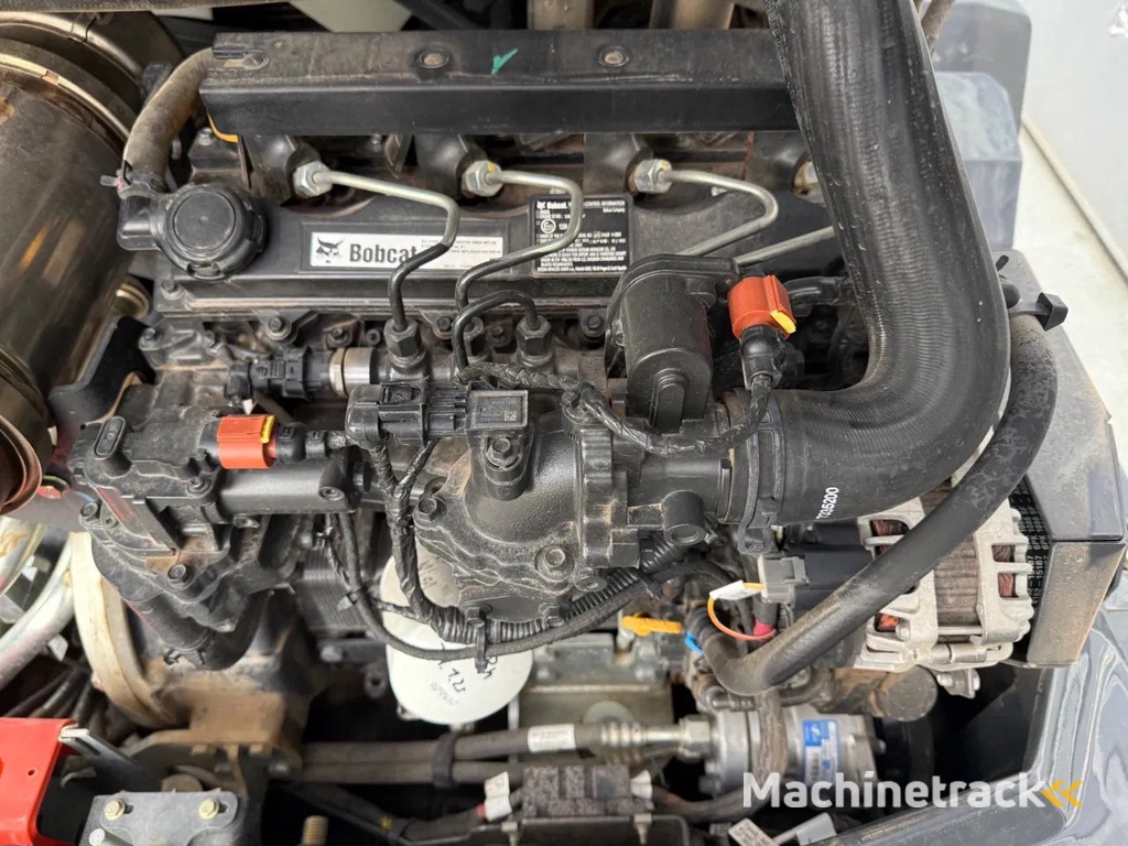 Bobcat L85 | A/C