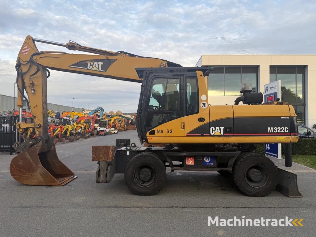 Caterpillar M322C