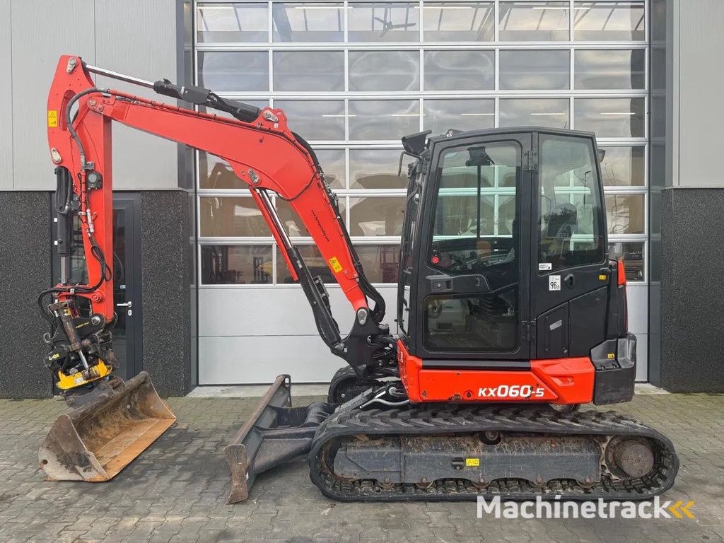 Kubota KX060-5 | A/C