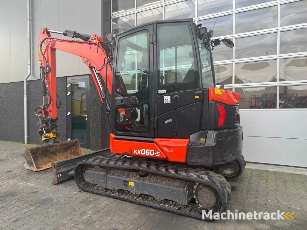 Kubota KX060-5 | A/C