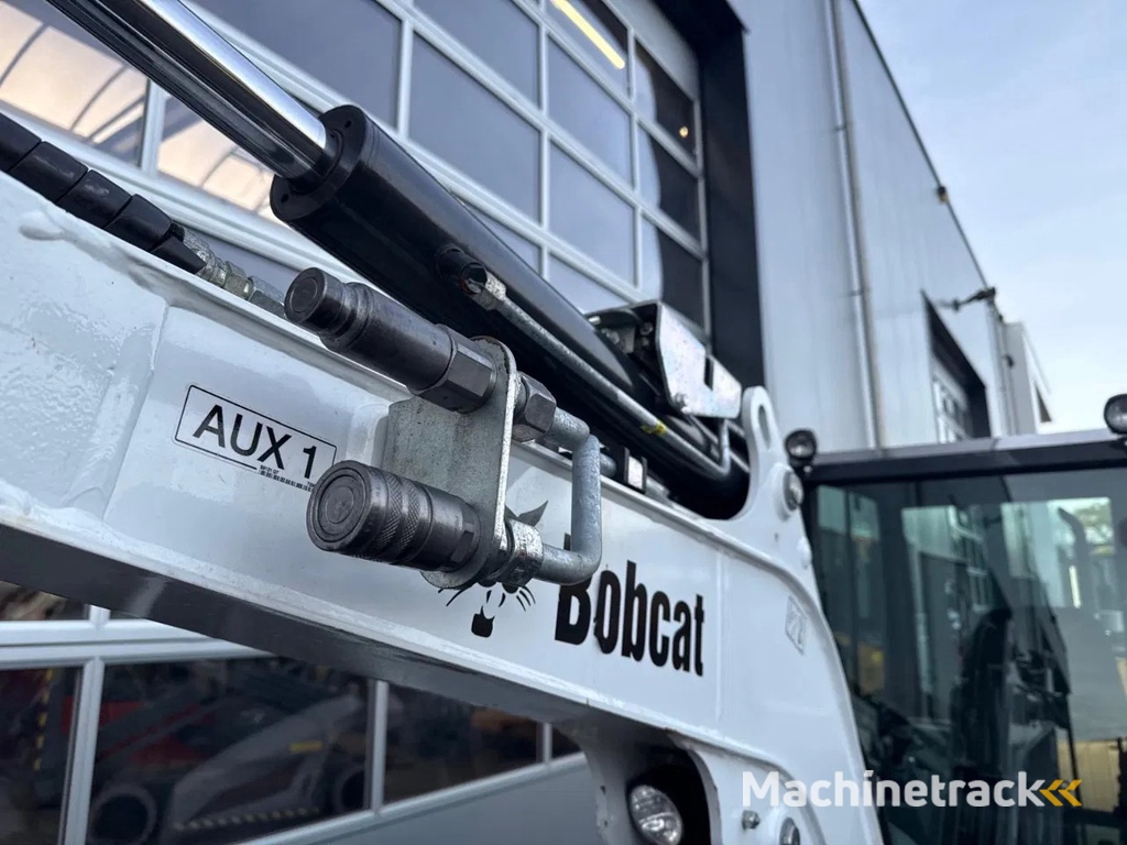 Bobcat E27
