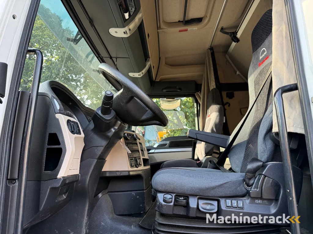 MAN TGA 26.510 Man TGX 26.510 HDD-Spoelboorinstallatie tracto