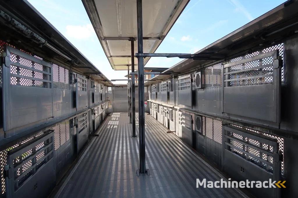 Berdex OS. 12.27 Pig transport 2 - 3 Floors - 2011