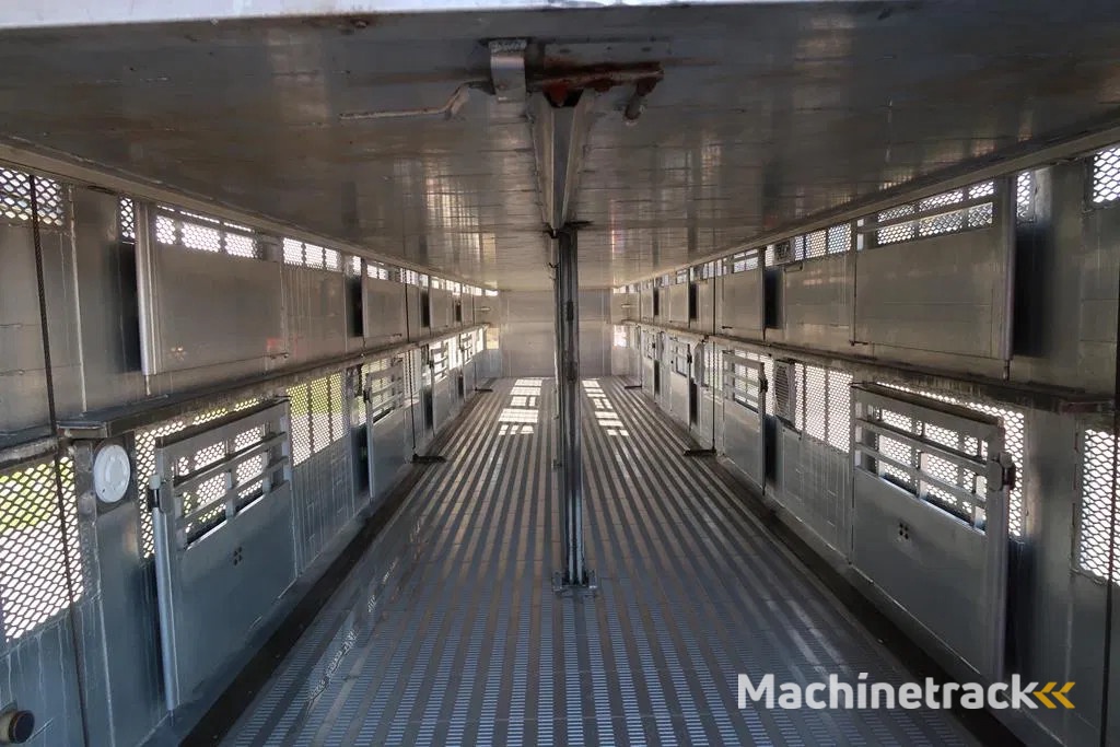 Berdex OS. 12.27 Pig transport 2 - 3 Floors - 2011