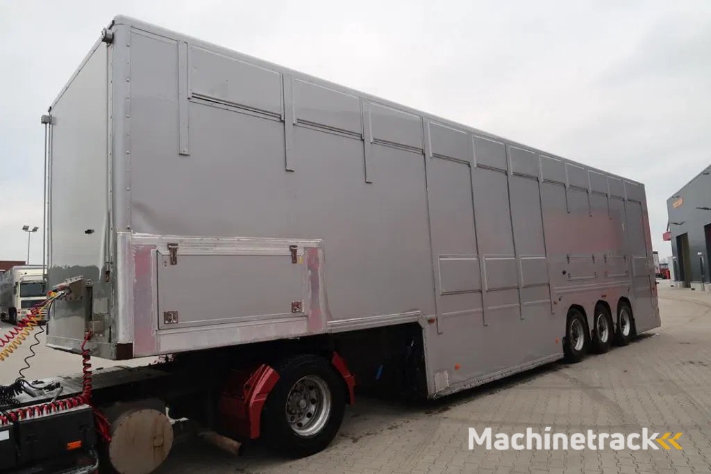 Burg O4/DA - 2002 - 2 floors - Livestock transporter