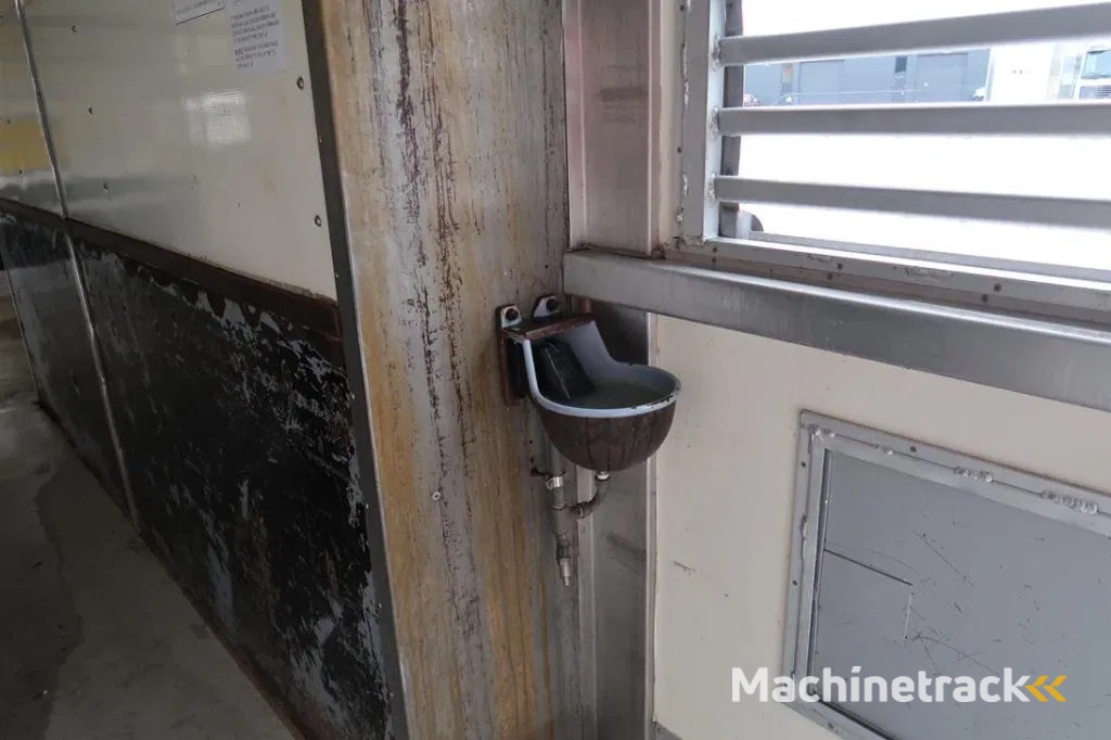 Burg O4/DA - 2002 - 2 floors - Livestock transporter