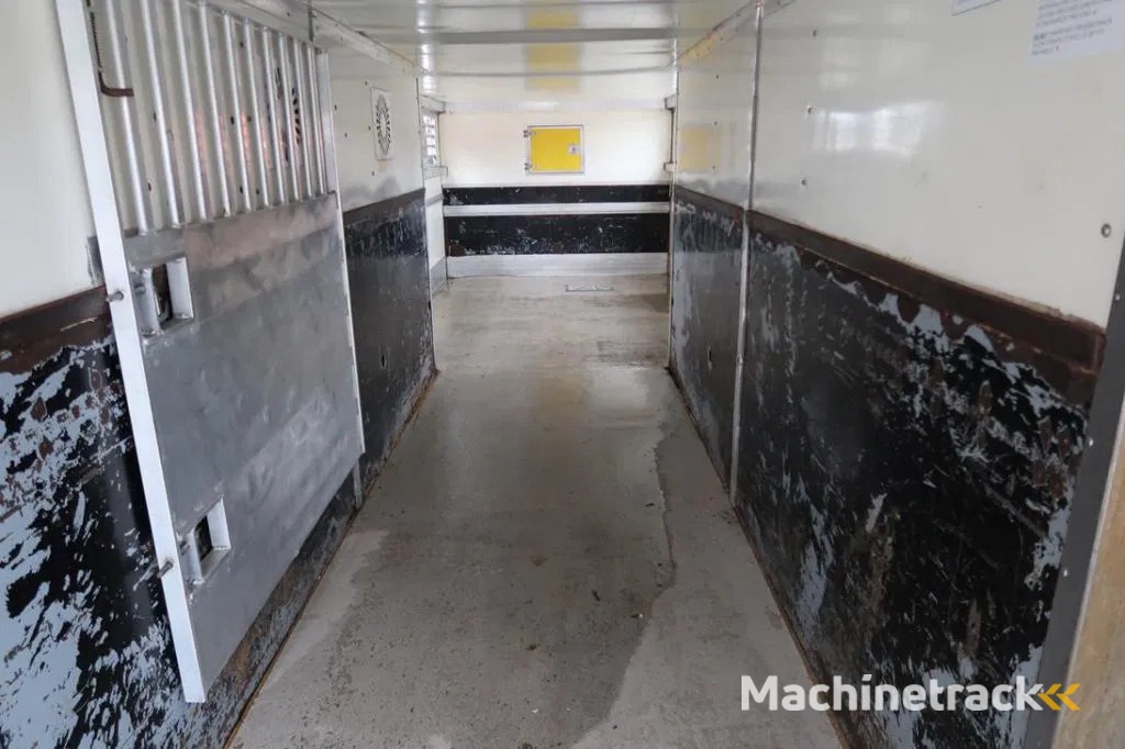 Burg O4/DA - 2002 - 2 floors - Livestock transporter