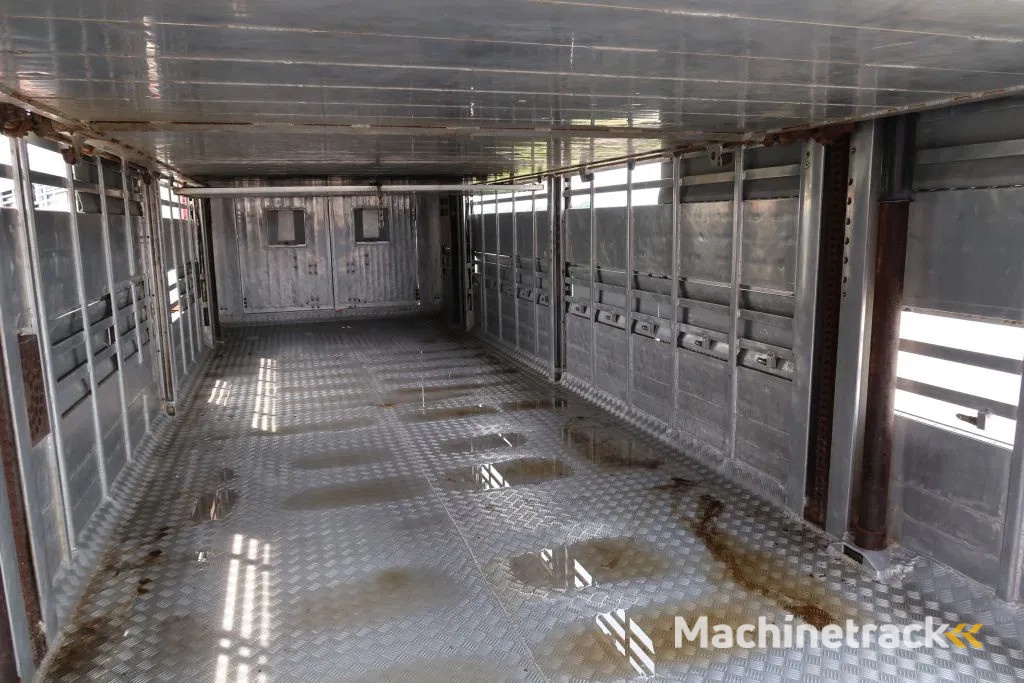 Pezzaioli RBA31 - 2002 - Livestock transport - 2 Floors