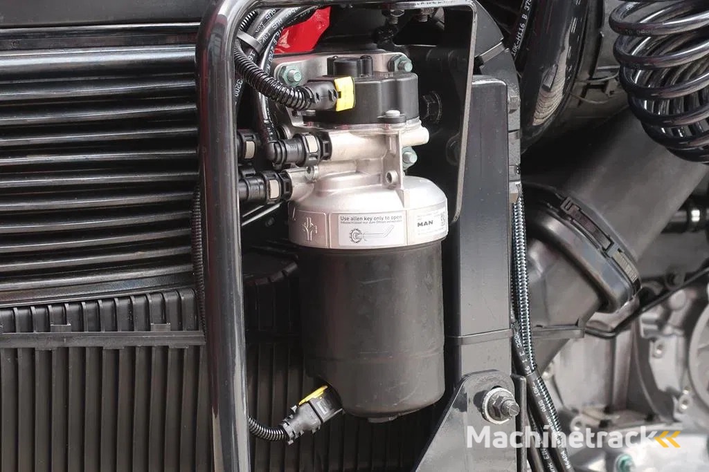 MAN TGX 18.560 MAN - 18.560 - D30 - ADR - Full air New! 75KM