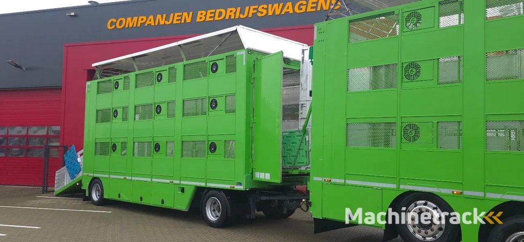 MAN 26.460 Cuppers Box Total 108,9 m2 nice Truck and trailer!