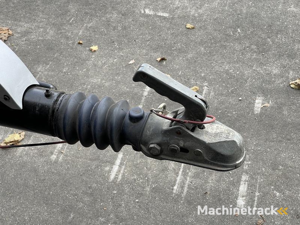 Atlas Copco XAHS 186 DD - N