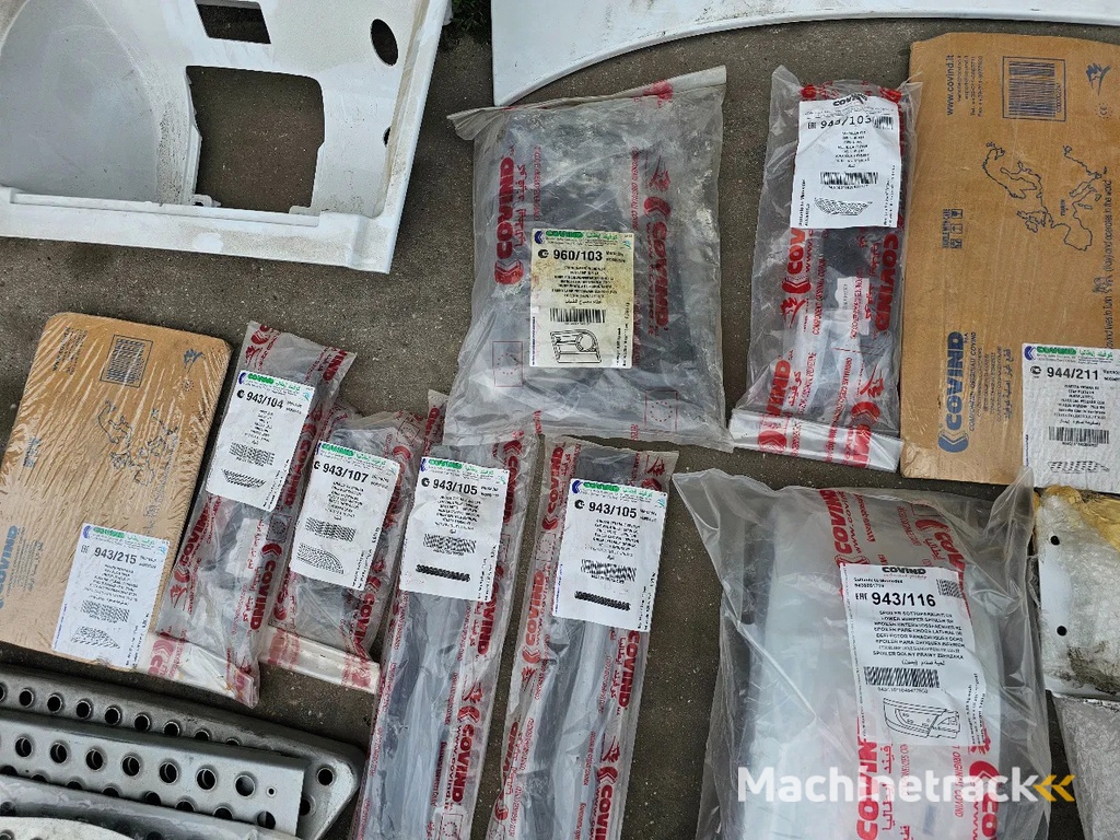 Covind Mercedes body part lot