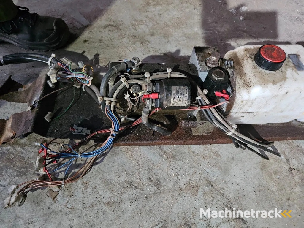 Iskra Hydroliek pomp 24V 2,2kw