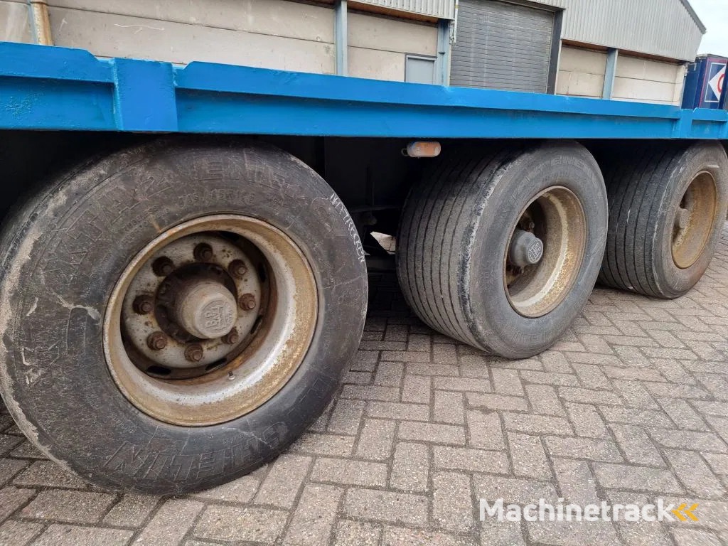 Van Hool 13.60 M LONG - 1 M HIGH - SUPER SINGLE TIRES - DRUM BRAKES