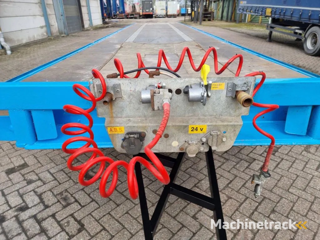 Van Hool 13.60 M LONG - 1 M HIGH - SUPER SINGLE TIRES - DRUM BRAKES