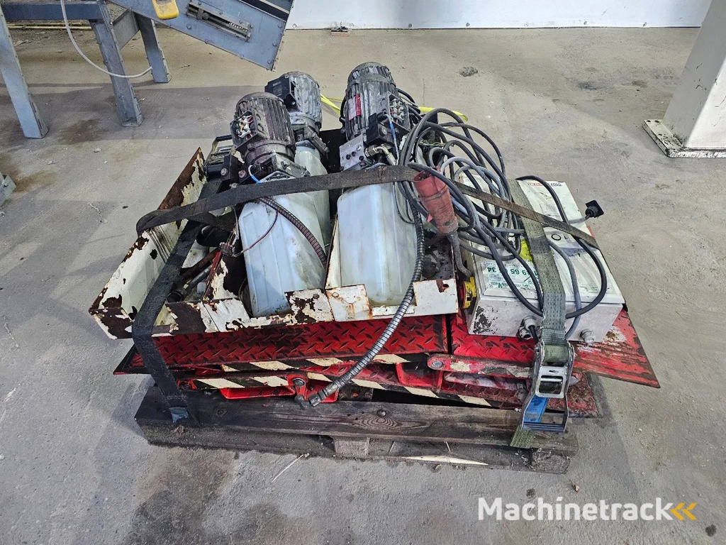 Stertil-Koni Ultra 4-koloms Hefbrug 17500KG