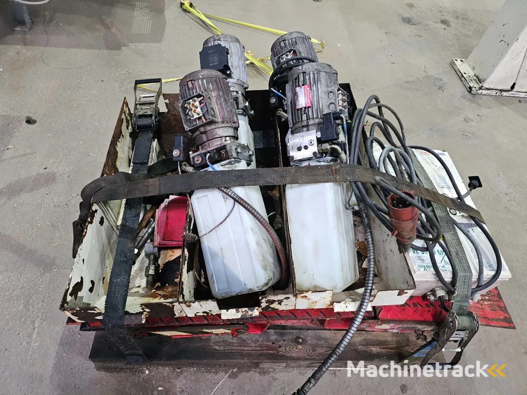 Stertil-Koni Ultra 4-koloms Hefbrug 17500KG