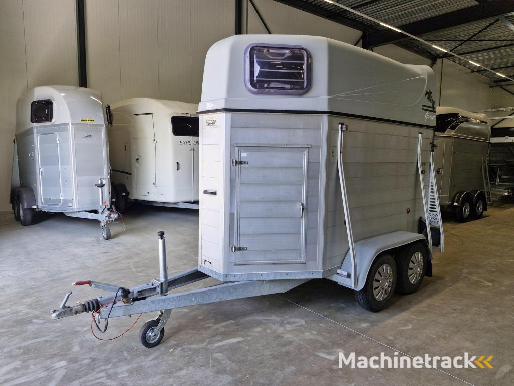 XX Trail Garnet Aluminium opbouw en vloer