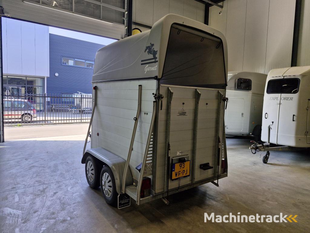 XX Trail Garnet Aluminium opbouw en vloer