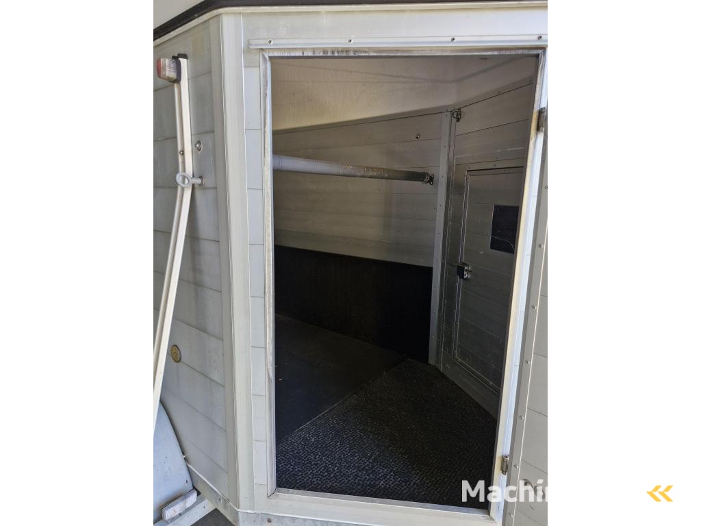 XX Trail Garnet Aluminium opbouw en vloer