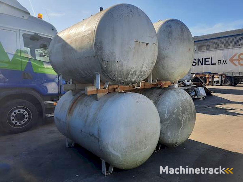 LPG / GAS GASTANK 2400 LITER (1060 KG)