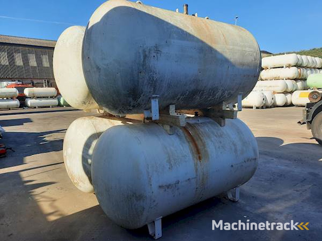 LPG / GAS GASTANK 2400 LITER (1060 KG)