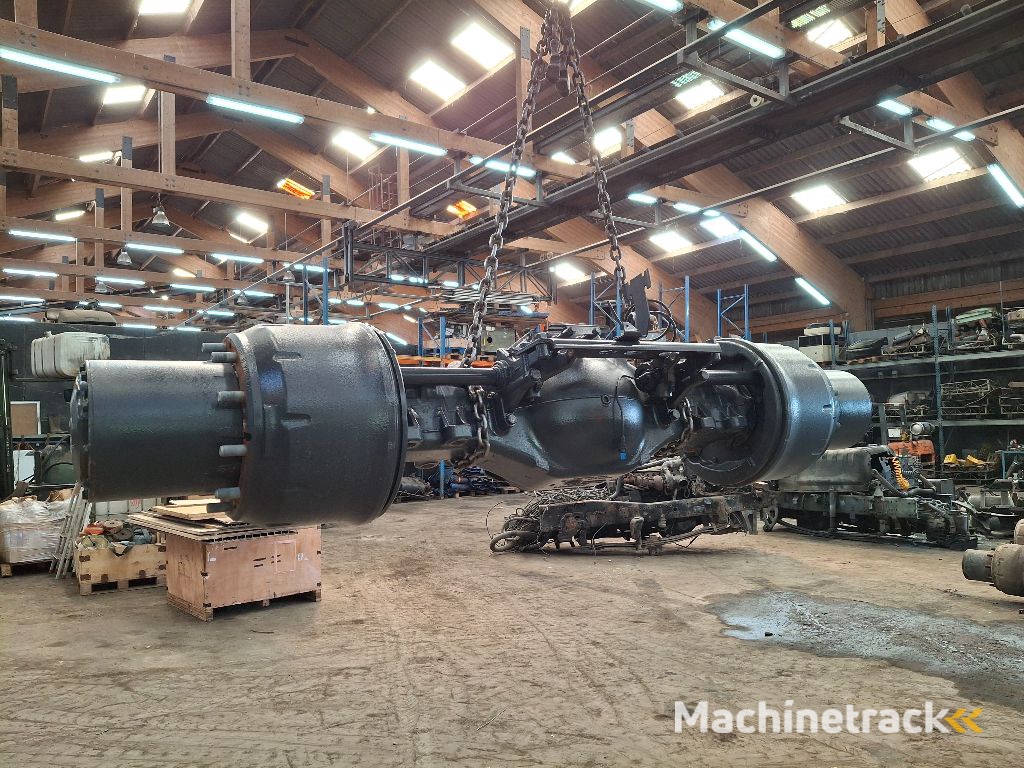 MERCEDES-BENZ R300P- 13 TON