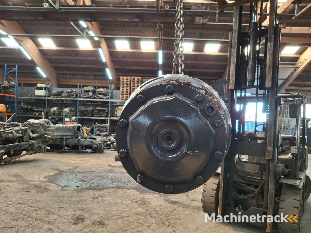 MERCEDES-BENZ R300P- 13 TON