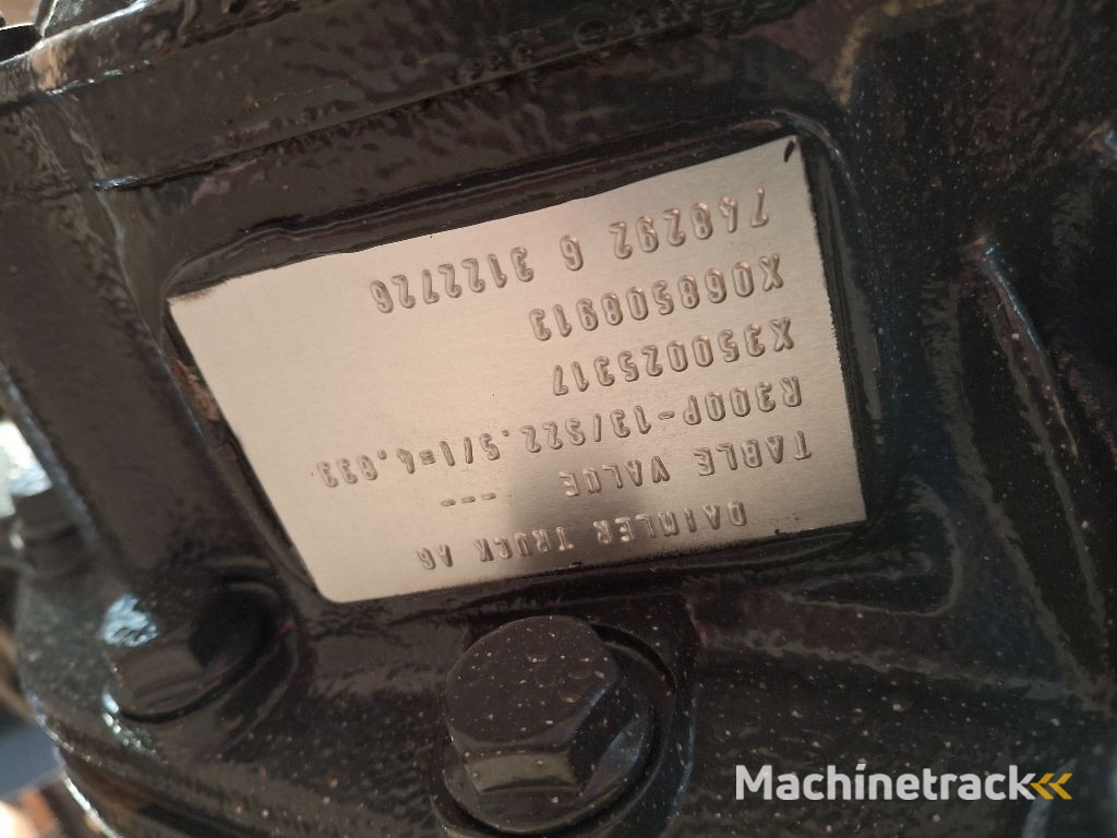 MERCEDES-BENZ R300P- 13 TON