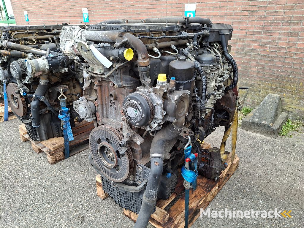 MERCEDES-BENZ OM471LA 420HP