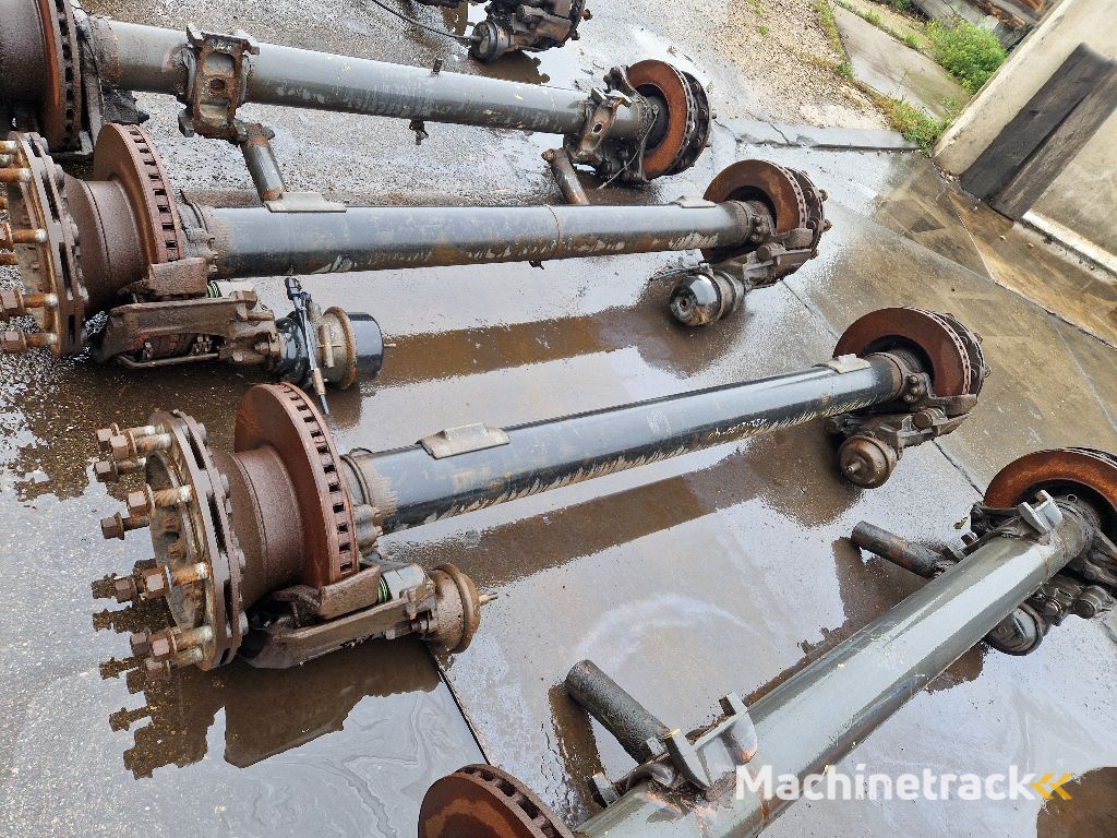 SCHMITZ CARGOBULL ROND 9 TONS