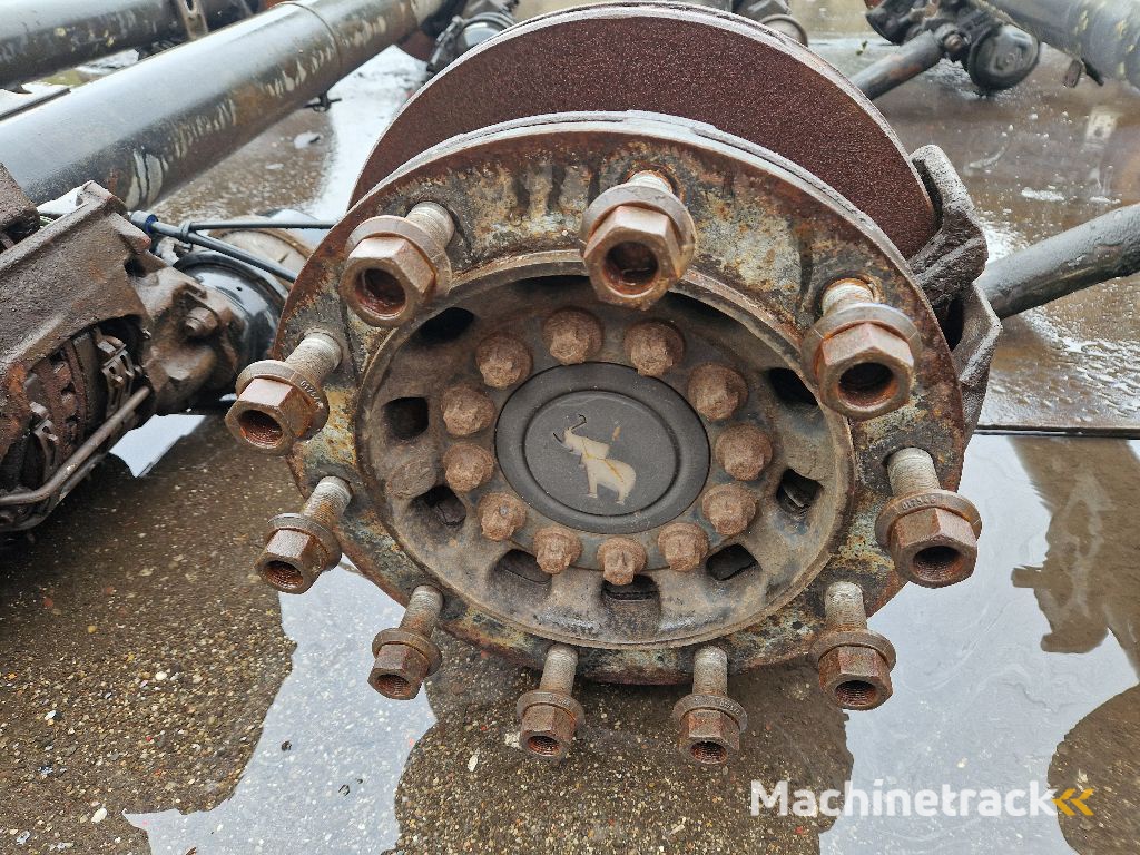 SCHMITZ CARGOBULL ROND 9 TONS