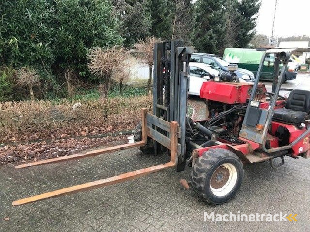 Moffet moffet M9 24.3 , chicken forklift , 1.98 high !!  , 2.300 kg lifting , all wheel drive , kooiaap