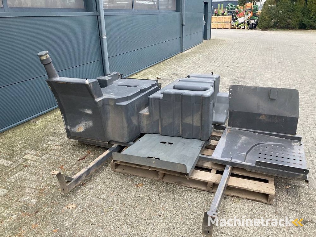 CLAAS diesel tank CLAAS JAGUAR