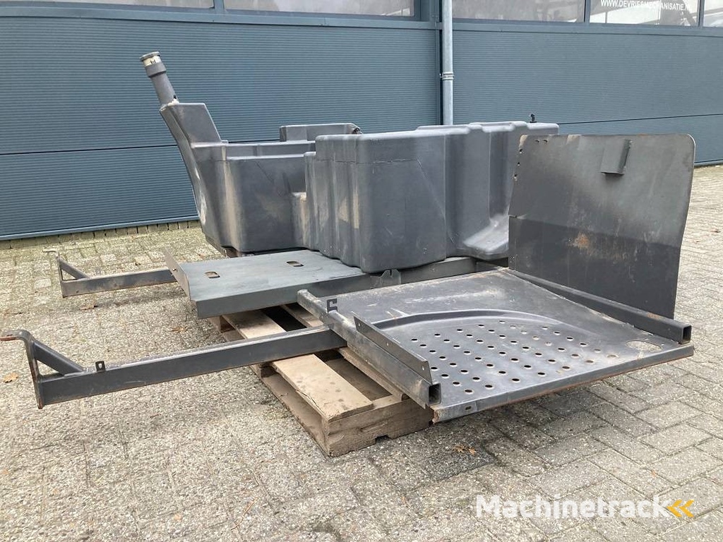 CLAAS diesel tank CLAAS JAGUAR