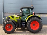 Minituur van CLAAS Arion 630 HEXASHIFT CIS+