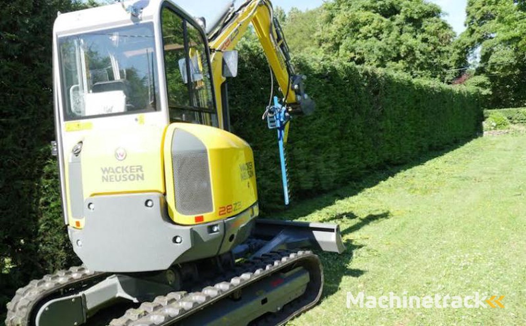 One-TP Taille haie pour mini-pelle de 4 à 11 tonnes