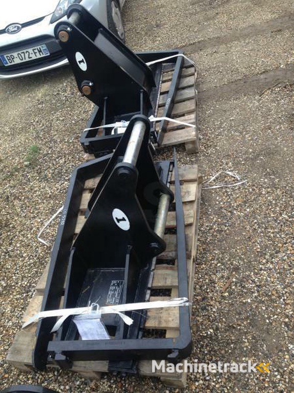 ONE-TP Tablier fourche à palette pour pelles et chargeuses