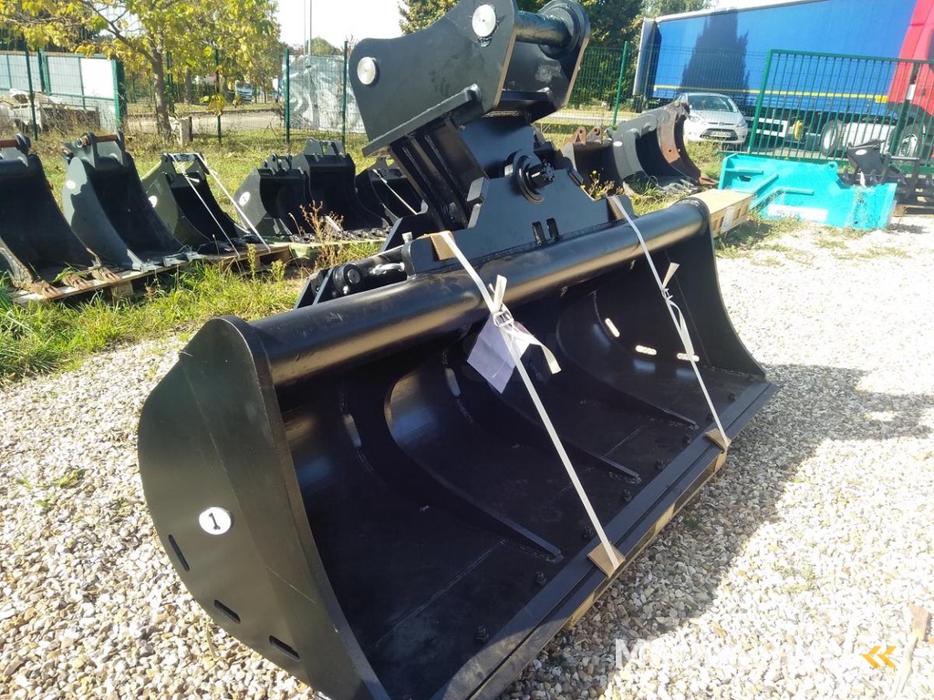 ONE-TP Curage inclinable pour pelles