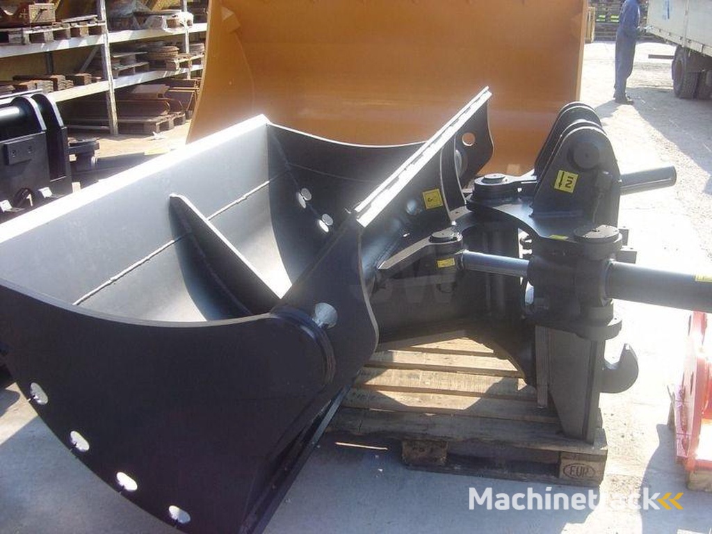 ONE-TP Curage inclinable pour pelles