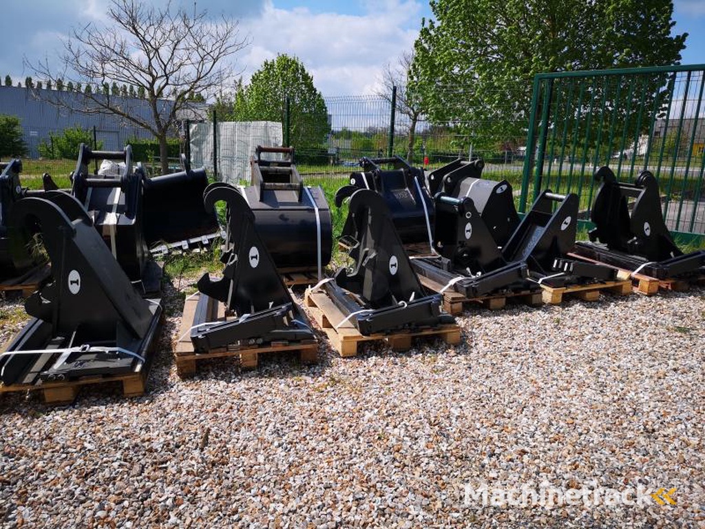 ONE-TP Tablier fourche à palette pour pelles et chargeuses