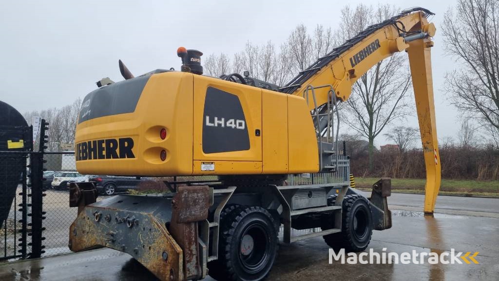 Liebherr LH 40 M