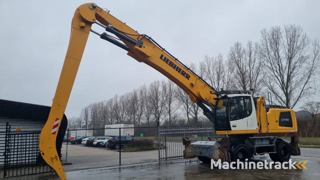 Liebherr LH 40 M